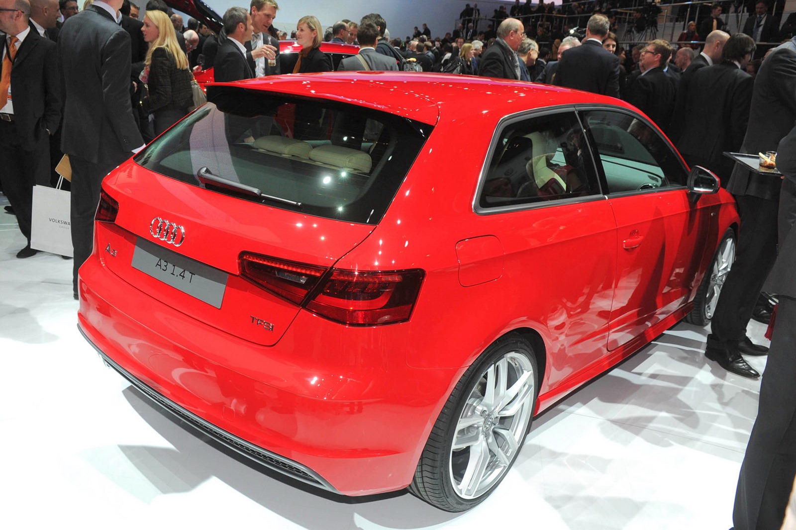 [2013-Audi-A3-22%255B2%255D.jpg]