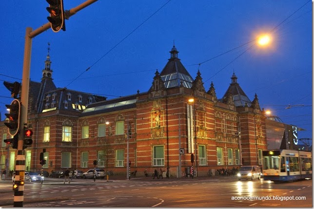 Amsterdam. Museo Stedelijk. Exterior - DSC_0005