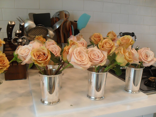 Roses have such a classic look, you really can't go wrong using them as a centerpiece arrangement for any event.