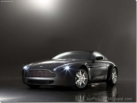 Aston Martin V8 Vantage 1