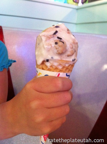 [IkesBluebellCookieDoughIceCream3.jpg]