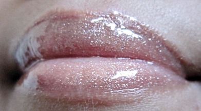 bobbi brown bronzed pink glitter lip gloss lip swatch, bitsandtreats