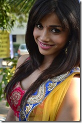 Actress_Aparna_Bajpai_gorgeous_pic