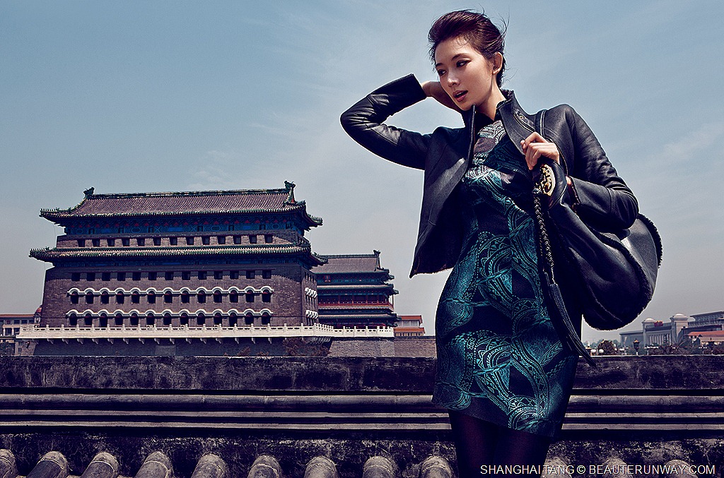 [Shanghai%2520Tang%2520Autumn%2520Winter%25202011%2520Mystic%2520lace%2520dress%2520Shearling%2520Mongolian%2520hobo%2520chinese%2520knots%2520boots%255B1%255D.jpg]