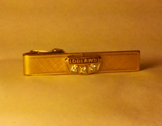 c0 My Grandpa Cairns's tie clip. He got it after 30 years with Loblaws