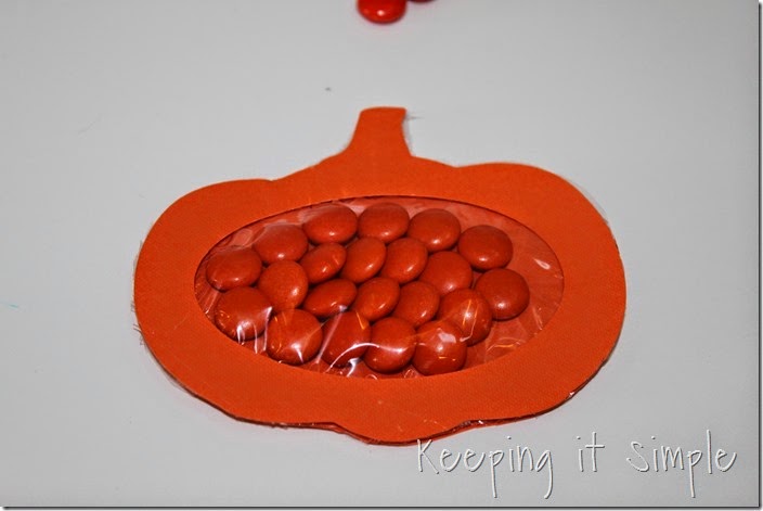 Easy Thanksgiving Candy Pouches (8)