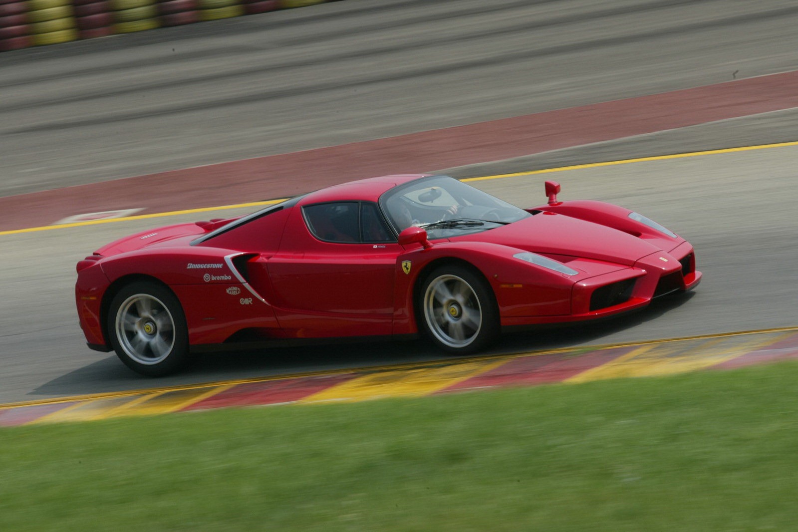 [Ferrari-Enzo-54%255B2%255D.jpg]