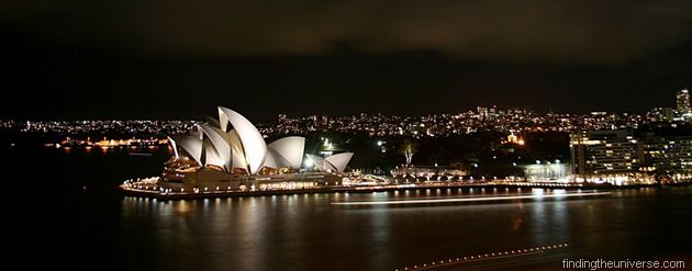 [SydneyoperahouseatnightNewSouthWales%255B1%255D%255B1%255D.jpg]