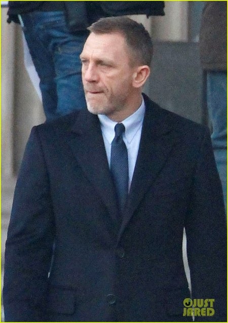 Skyfall set 02