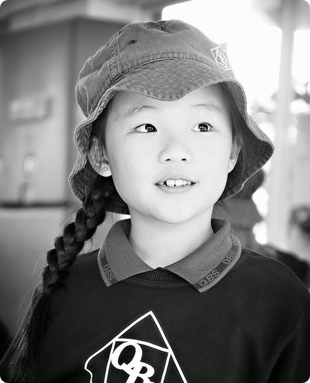 Zoe-(BW) Zoe-(BW)