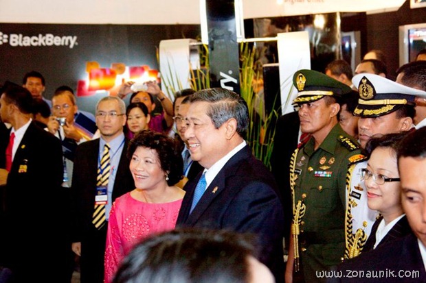 foto keseharian Presiden Indonesia Susilo Bambang Yudhoyono (42) foto keseharian Presiden Indonesia Susilo Bambang Yudhoyono (42)