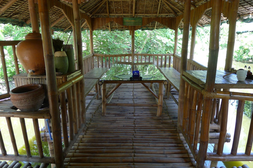 [Apag%2520Marangle%2520Hut%255B3%255D.jpg]