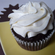 Vegan Chocolate Cupcakes with Vanilla Bean Frosting