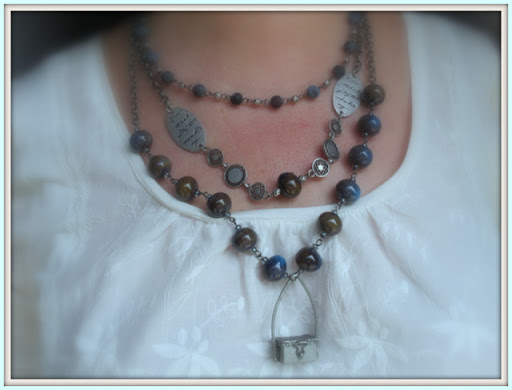 Итак - ожерелья.