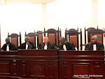 Des juges de la cour suprême de justice le 5/12/2011 à Kinshasa, lors du procès Néron Mbungu. Radio Okapi/ Ph. John Bompengo