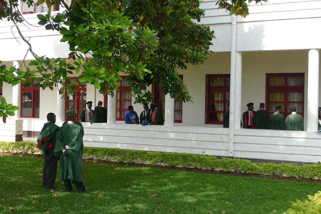 [Graduation%25202012%2520%25286%2520of%252016%2529%255B5%255D.jpg]