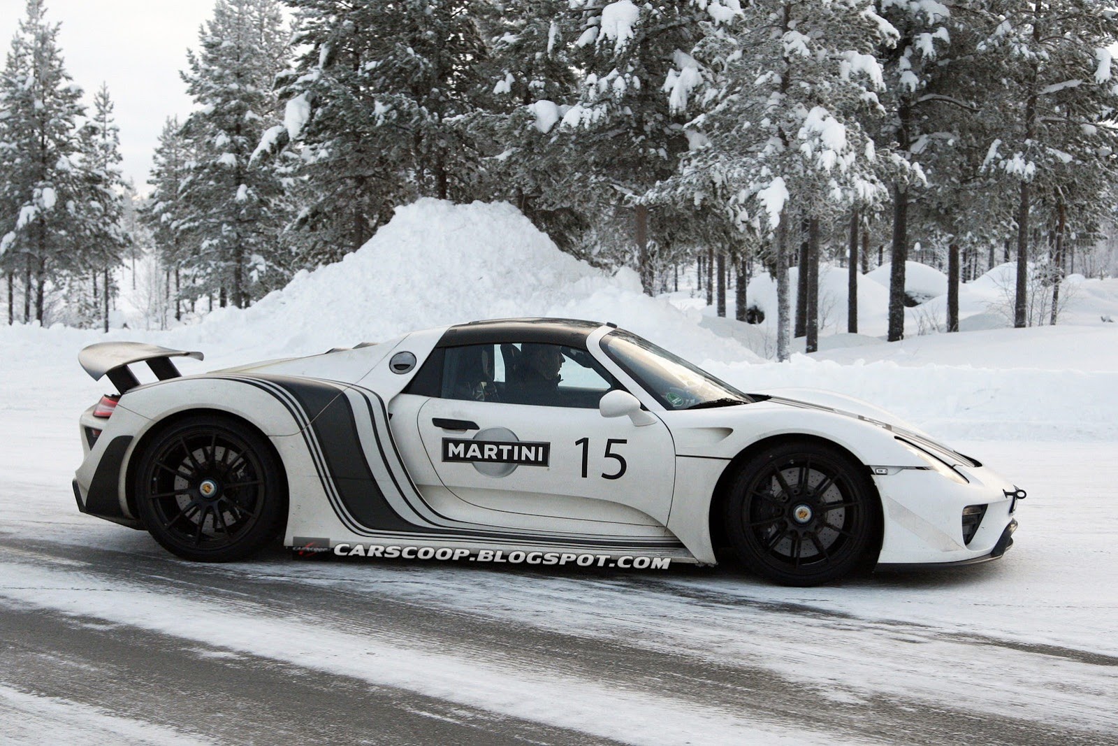 [Porsche-918-Spyder-8Carscoop%255B3%255D.jpg]