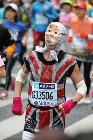 [tokyo-marathon-costumes-34%255B2%255D.jpg]