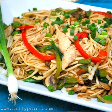 Smart and Final Foster Farms Chicken Chow Mein_sq Smart and Final Foster Farms Chicken Chow Mein_sq