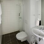 Plaza-bathroom-5.jpg