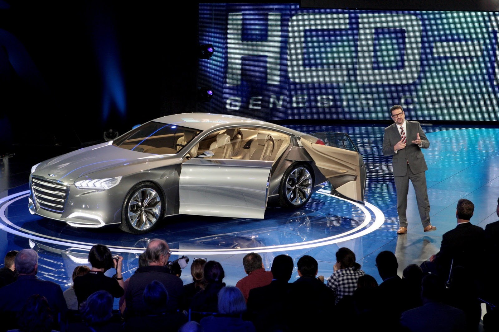 [Hyundai-HDC-14-Genesis-Concept-10%255B2%255D.jpg]