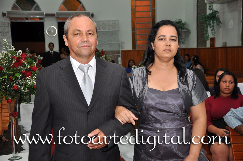Fotos de Jaiane e Júnior. Foto numero 5010 do estudio Foto Arte Digital, de Itaborai, RJ, que faz fotografia de casamentos (fotos de casamento), fotos de aniversario (fotografia de aniversario), fotos de 15 anos, fotos de criancas (fotografia infantil), fotos de eventos sociais, videos de casamento, videos de 15 anos, videos de making-of, videos de aniversario, video infantil (video de criancas) e videos de eventos sociais. Fotojornalismo e videojornalismo em Itaborai, RJ. fotógrafa susy penteado decoração 15 anos foto arte digital infantil