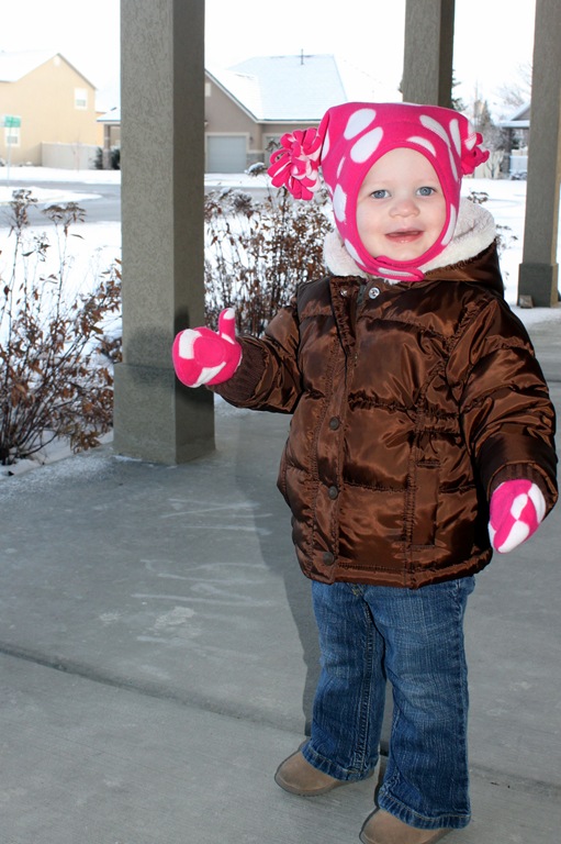 [2012-01-24%2520First%2520Snow%25201%255B5%255D.jpg]