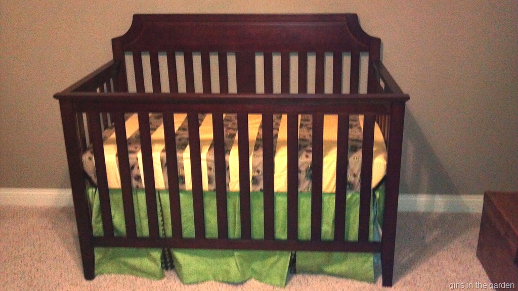 [crib%2520skirt%2520Girls%2520in%2520the%2520Garden%2520blog%255B12%255D.jpg]