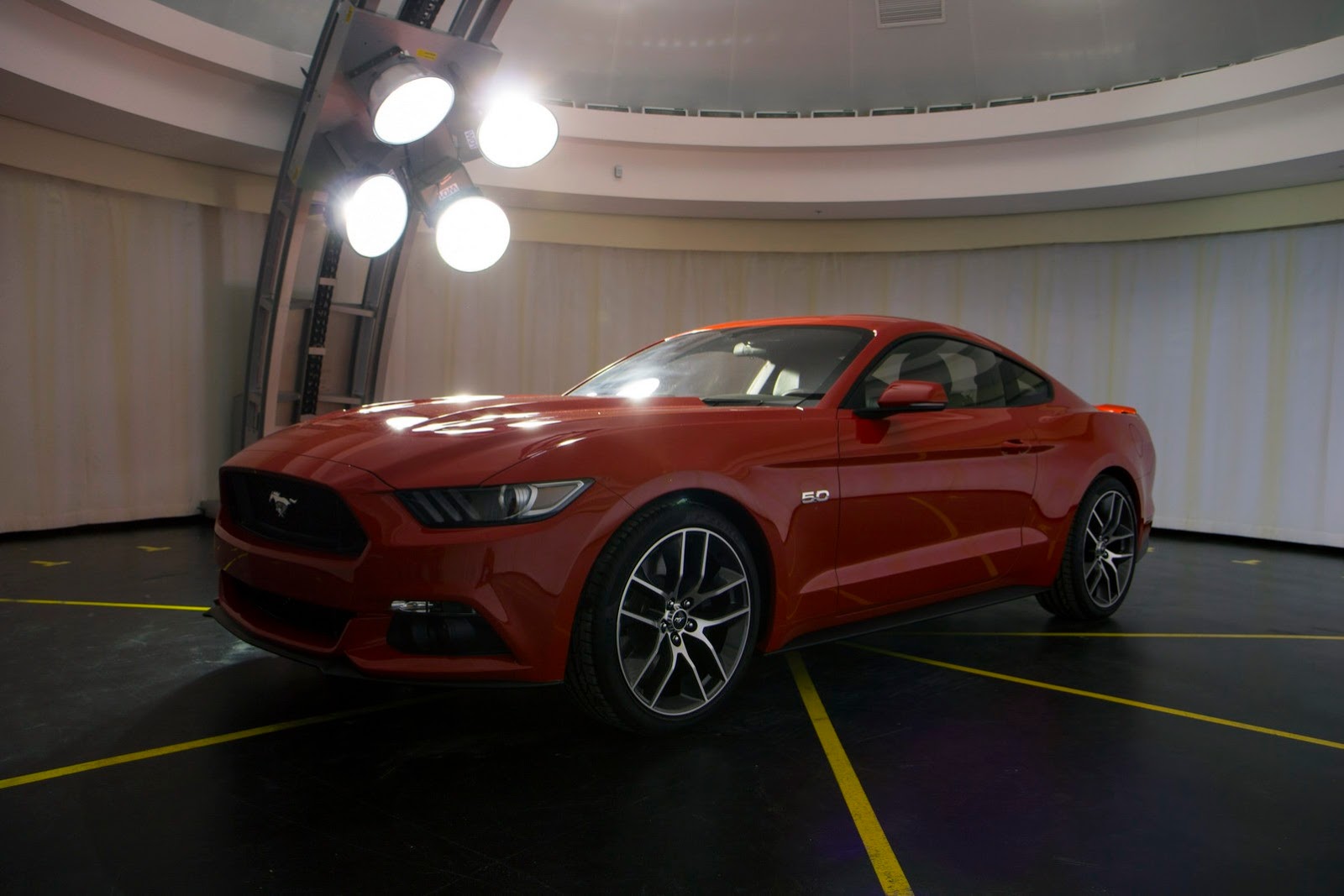 [Ford-2015-Mustang-Lab-Lights-2%255B2%255D.jpg]