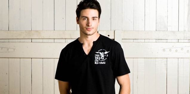  Camiseta Henley