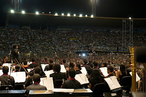 Gira Al Encuentro con Venezuela. SJVSB y Gustavo Dudamel. Estadio Luis Aparicio. Maracaibo, estado Zulia. 29-01-2010. Foto: Nohely Oliveros. Fesnojiv