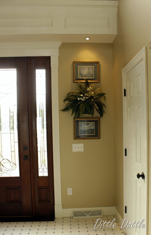 [Foyer%2520Part%25201%255B6%255D.jpg]