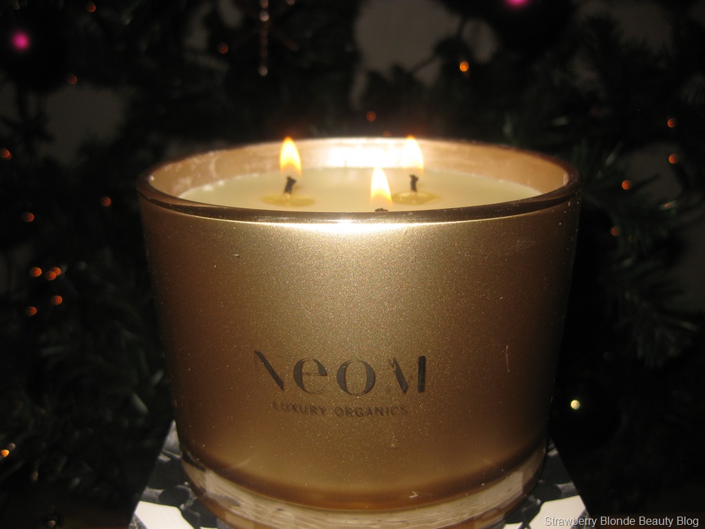 [Neom-Christmas-Wish-candle-2012-lit%255B5%255D.jpg]