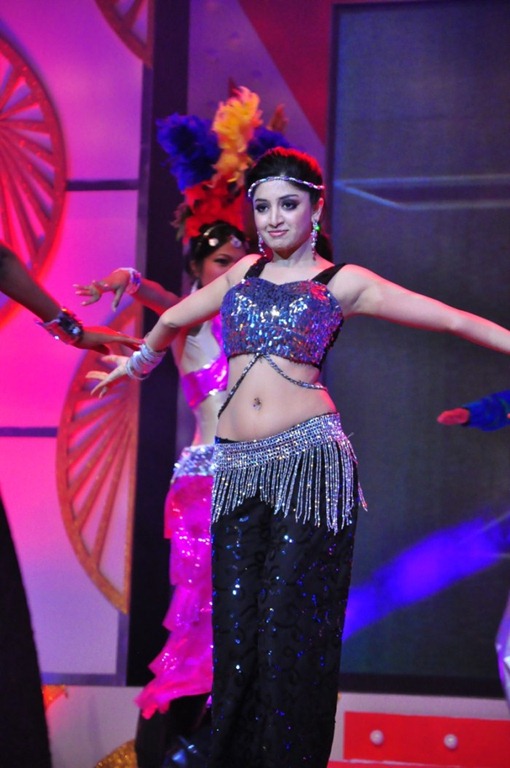[poonam_kaur_hot_still1%255B2%255D.jpg]
