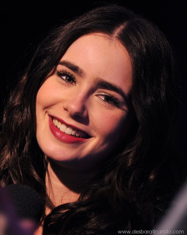 lily-collins-linda-sensual-sexy-lady-desbaratinando-sexta-proibida (82) lily-collins-linda-sensual-sexy-lady-desbaratinando-sexta-proibida (82)