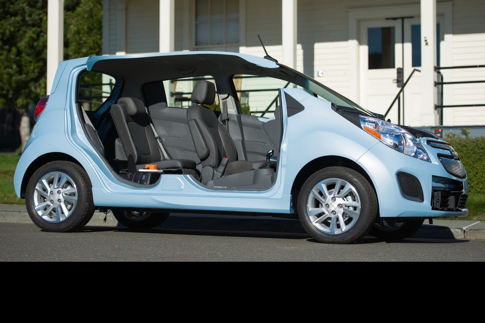 [2014-Chevrolet-Spark-EV-11%255B2%255D.jpg]