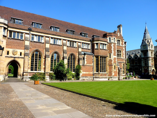 Pembroke college.JPG