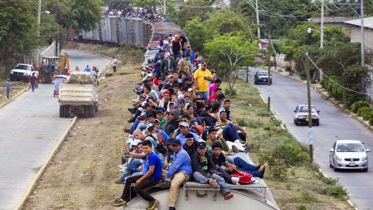 [train-loads-of-illegal-aliens.coing%2520to%2520america%255B8%255D.jpg]
