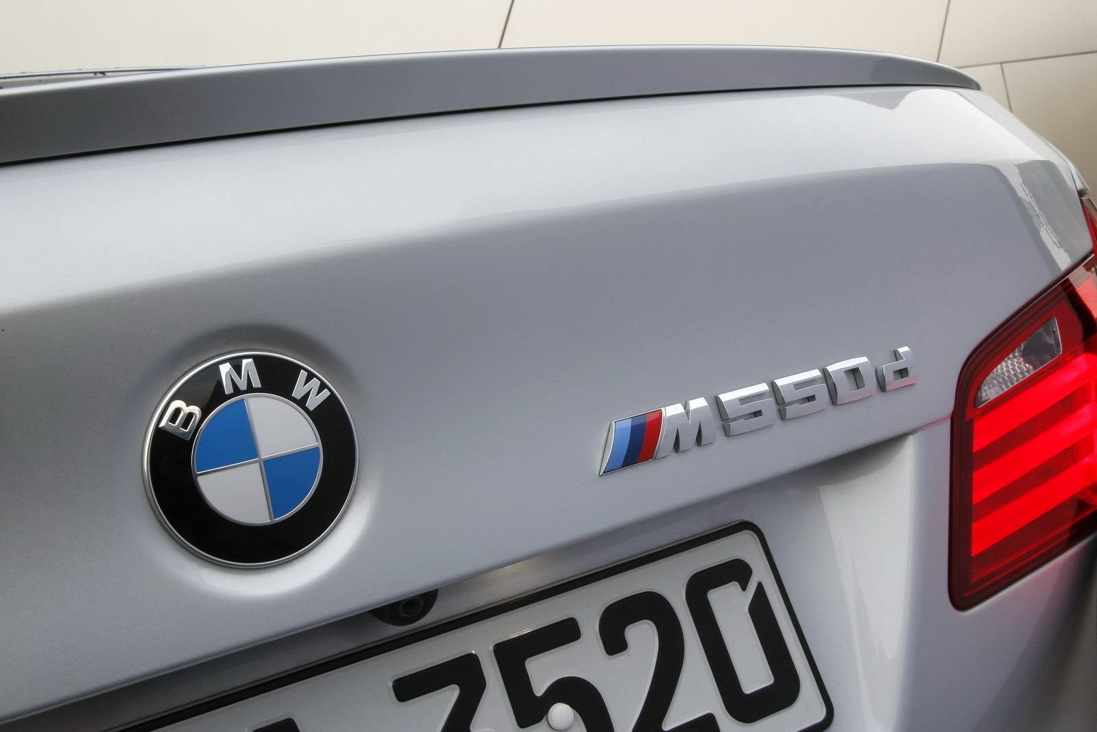[BMW-M550d-xDrive-69%255B2%255D.jpg]