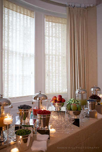 An Olivier Cheng juice bar from a recent wedding at the Harold Pratt House. An Olivier Cheng juice bar from a recent wedding at the Harold Pratt House.