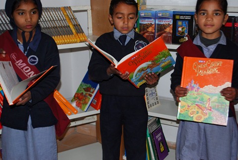 Rotary Books for the World_Hashoo Foundation Distribution (101) Rotary Books for the World_Hashoo Foundation Distribution (101)