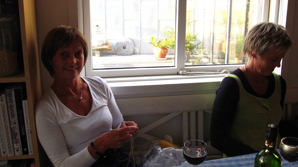 [Tove-og-Marianne-fra-Kraka%25C3%25B8%255B2%255D.jpg]