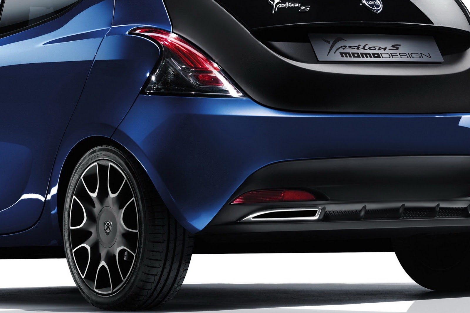 [Lancia-Ypsilon-Geneva-Specials-4%255B2%255D.jpg]