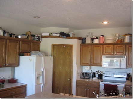 dis-organized kitchen
