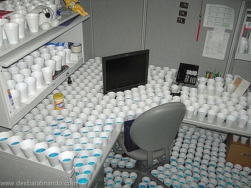 trolls trols escritorio empregado trabalho sacanagem brincadeira estágiario desbaratinando (34) trolls trols escritorio empregado trabalho sacanagem brincadeira estágiario desbaratinando (34)