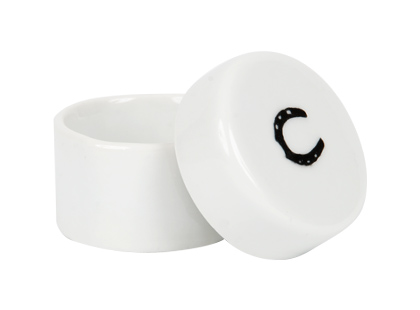 Add an equestrian touch to your desk or hand these tiny boxes out as party favors. (jaysonhomeandgarden.com)
