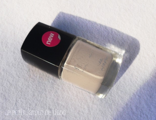 [001-mua-cosmetics-all-nude-nail-polish-swatch-review%255B4%255D.jpg]
