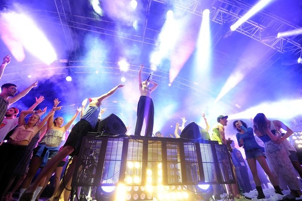 [2012%252BCoachella%252BMusic%252BFestival%252BDay%252B3%252BoRgjRZOwE3pl%255B3%255D.jpg]