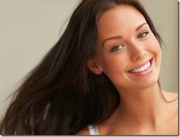 El medio de la alopecia el huevo
