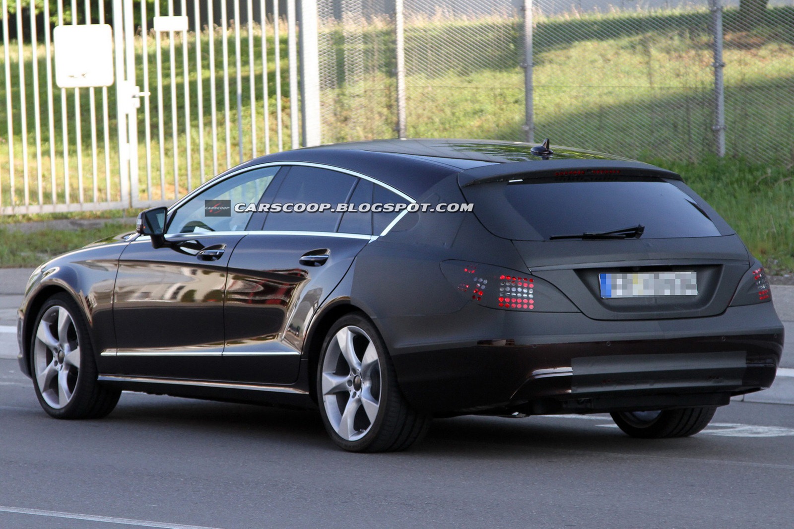 [Mercedes-CLS-Shooting-Brake-B5%255B3%255D.jpg]